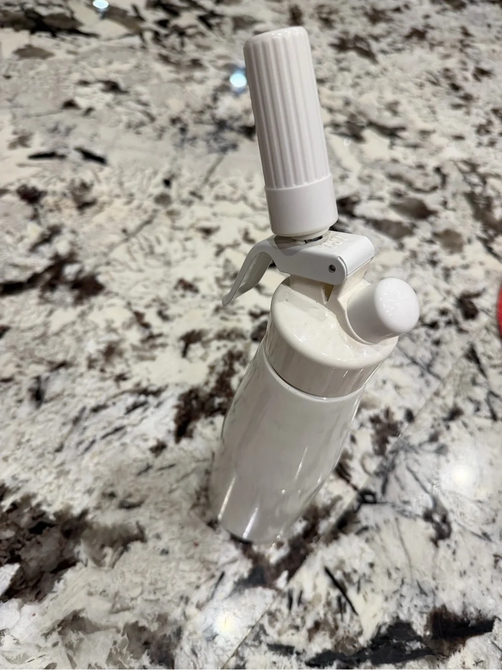 White Cream isi-Austria Whipper Dispenser -Durable Home Whipped Cream